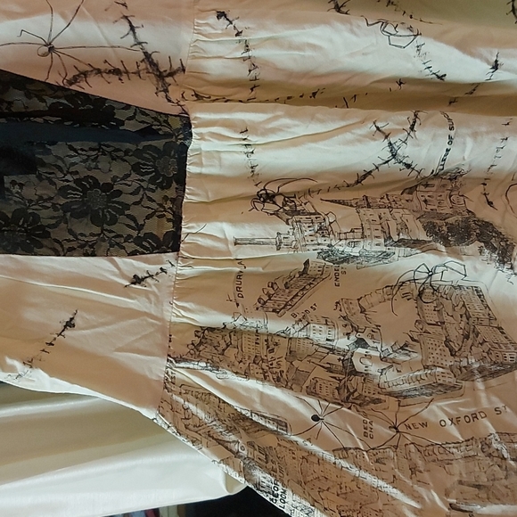 Penny Dreadful Low back london map dress with lace straps - Picture 3 of 3